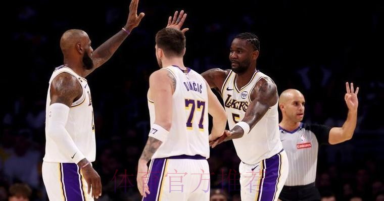 艾顿完美表现 湖人战胜猛龙 艾顿完美表现 湖人战胜猛龙